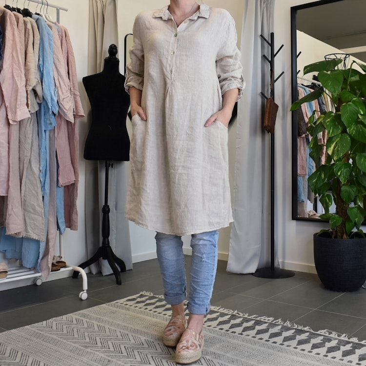 Kort skjortklänning i linne BEIGE