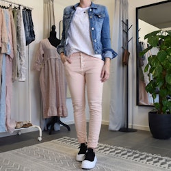 Jeans med knappar NUDE - Place du Jour