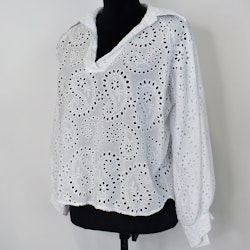 Blus med broderier VIT