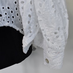 Blus med broderier VIT