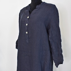 Lång linneklänning med fickor NAVY