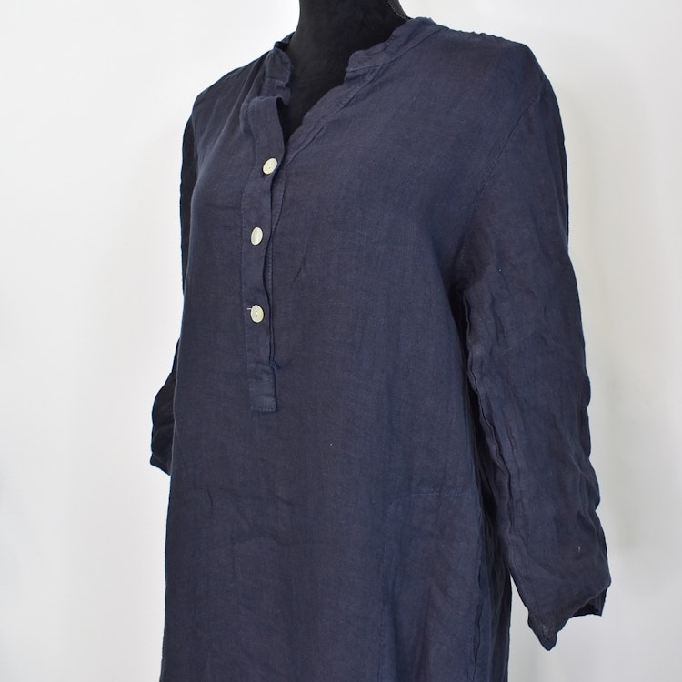 Lång linneklänning med fickor NAVY