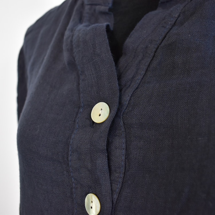 Lång linneklänning med fickor NAVY