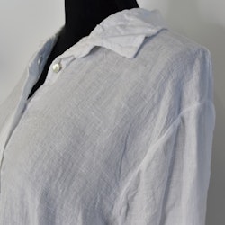 Kort skjortklänning i linne VIT