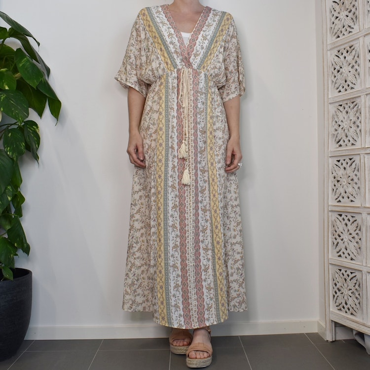 Klänning Ava OFF WHITE - Stajl Agenturer