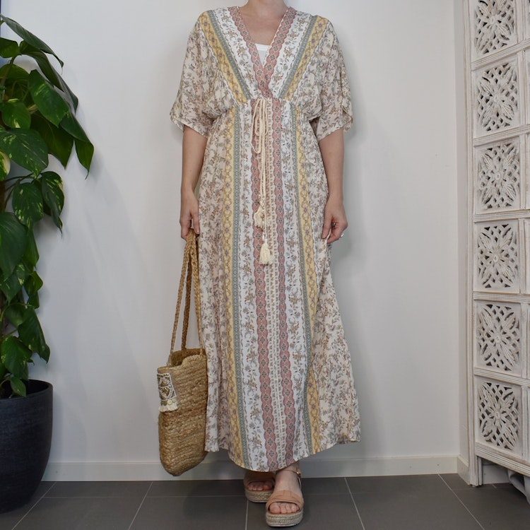Klänning Ava OFF WHITE - Stajl Agenturer