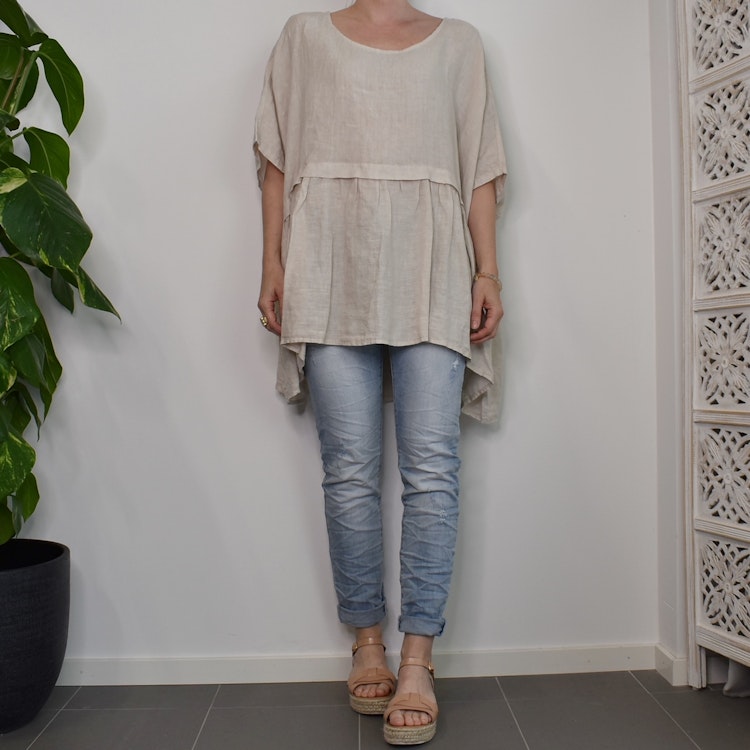 Linnetunika med volang BEIGE