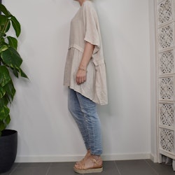 Linnetunika med volang BEIGE