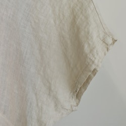 Linnetunika med volang BEIGE