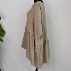 Linnetunika med volang TAUPE