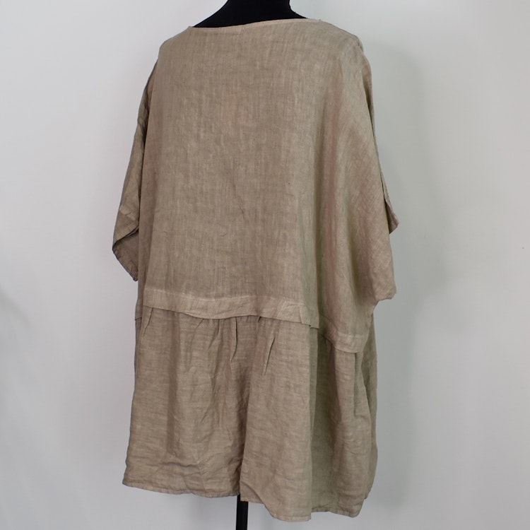 Linnetunika med volang TAUPE