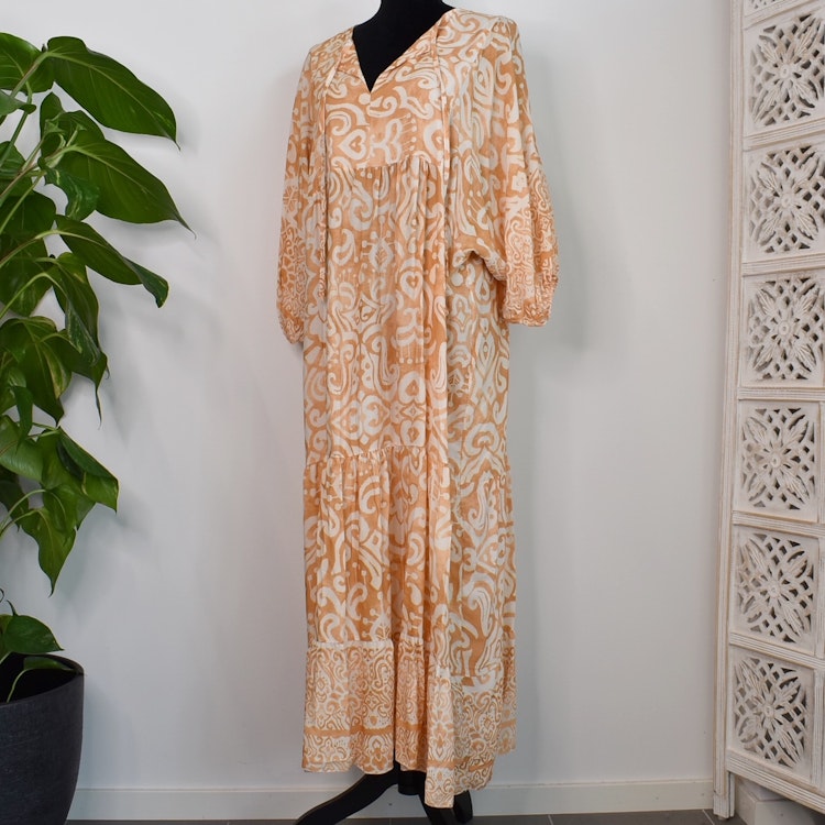 Klänning Mönstrad BEIGE