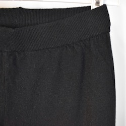 Finstickade leggings Timea SVART - Mix By Heart