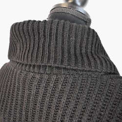 Stickad Polo-tröja SVART