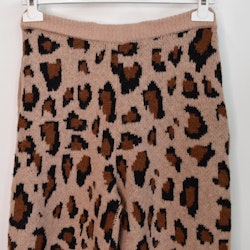 Stickad Vid Byxa Recycled LEOPARD