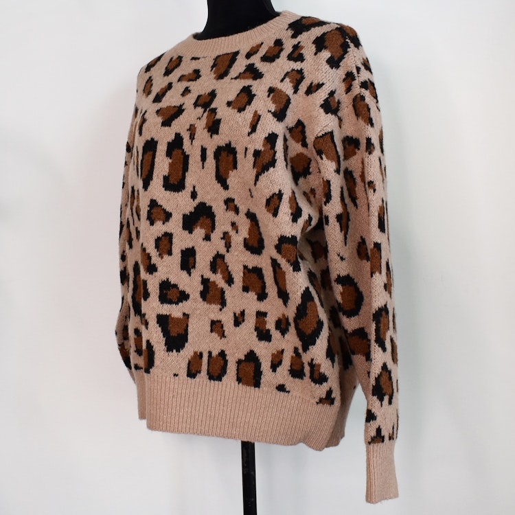 Stickad Tröja Recycled LEOPARD