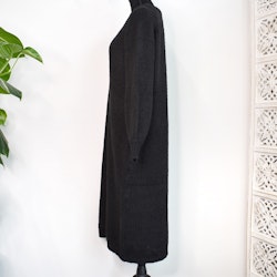 Stickad Klänning Recycled SVART