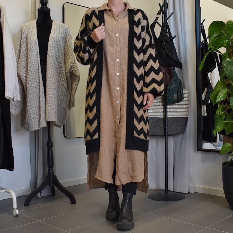 Lång skjortklänning i linne LJUS CAMEL