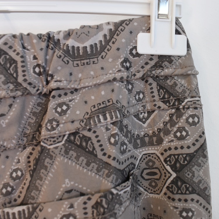 Mönstrad Byxa Med Spets TAUPE