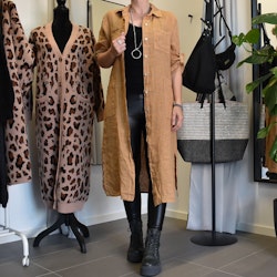Lång Linneskjorta med fickor CAMEL