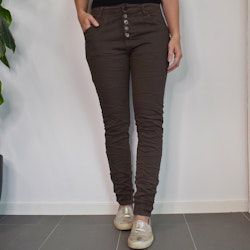 Jeans med dekorativa knappar CHOCO - Place du Jour
