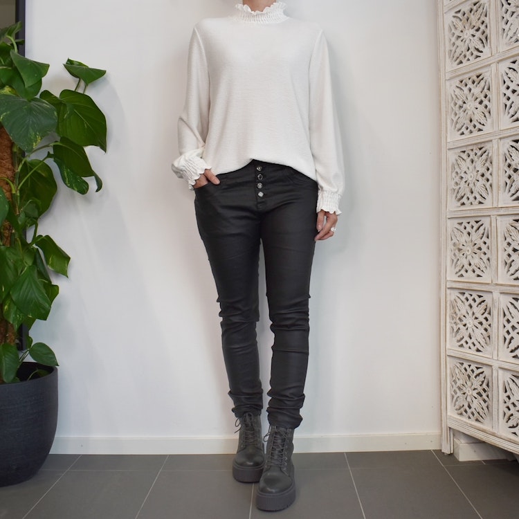 Jeans Vaxade med dekorativa knappar SVART - Place du Jour