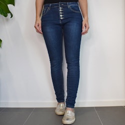 Jeans med dekorativa knappar MÖRK DENIM - Place du Jour