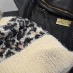Stickad Mössa Leo BEIGE