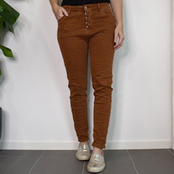 Jeans med knappar ROSTBRUN - Newplay