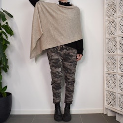 Finstickad Poncho BEIGE
