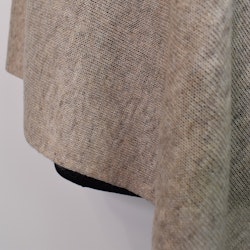 Finstickad Poncho BEIGE