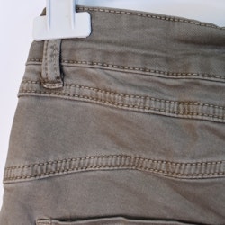 Jeans med knappar TAUPE - Newplay