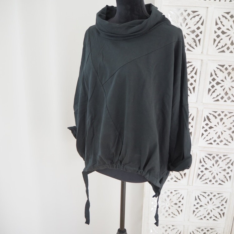 Sweatshirt Katrin SVART - Mix By Heart