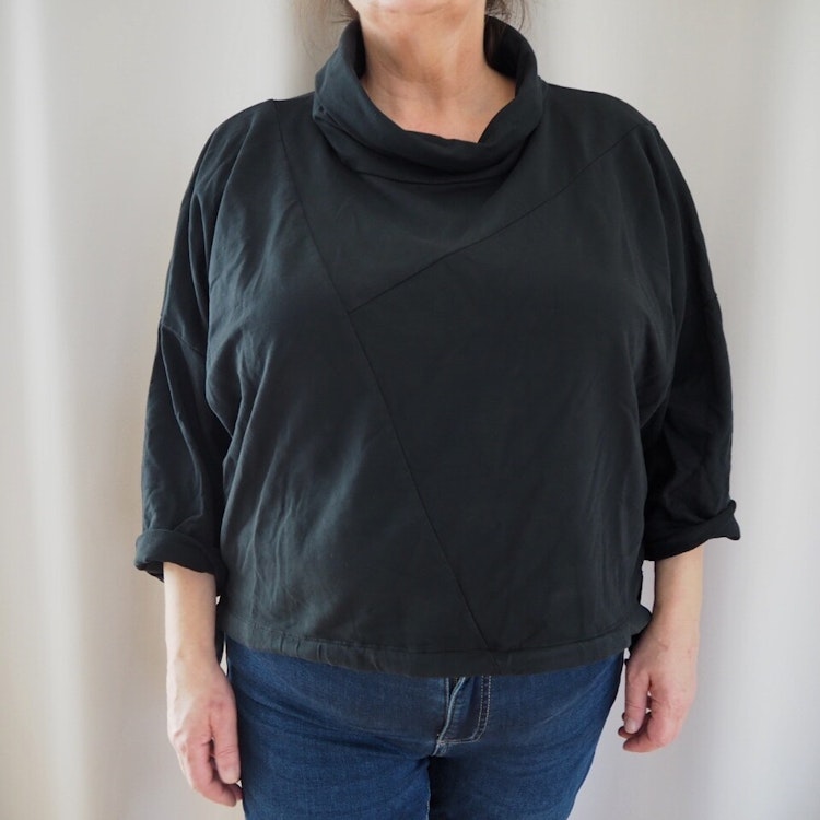 Sweatshirt Katrin SVART - Mix By Heart