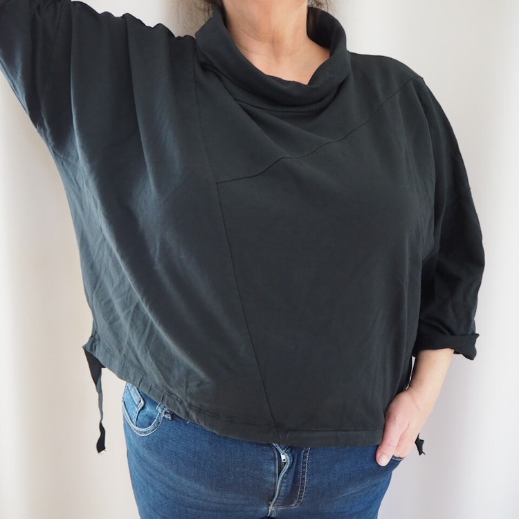Sweatshirt Katrin SVART - Mix By Heart