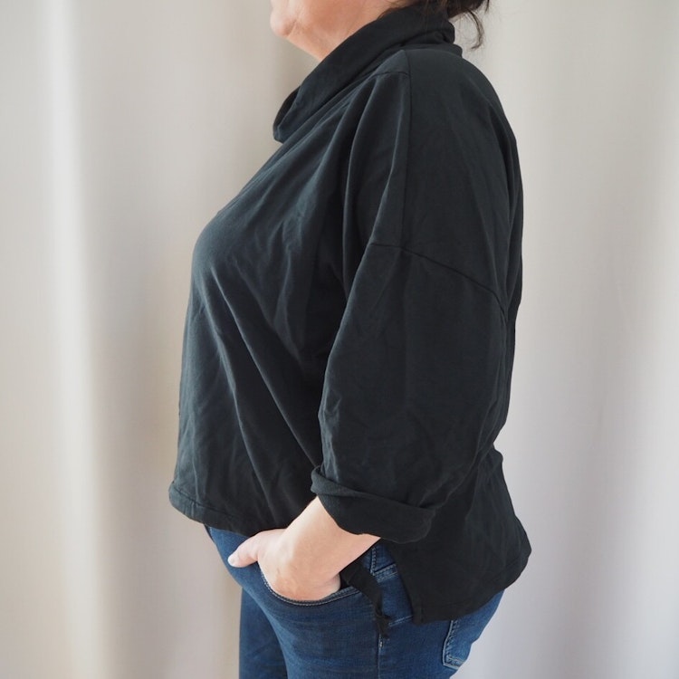 Sweatshirt Katrin SVART - Mix By Heart
