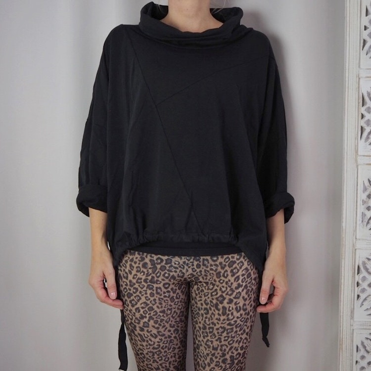Sweatshirt Katrin SVART - Mix By Heart