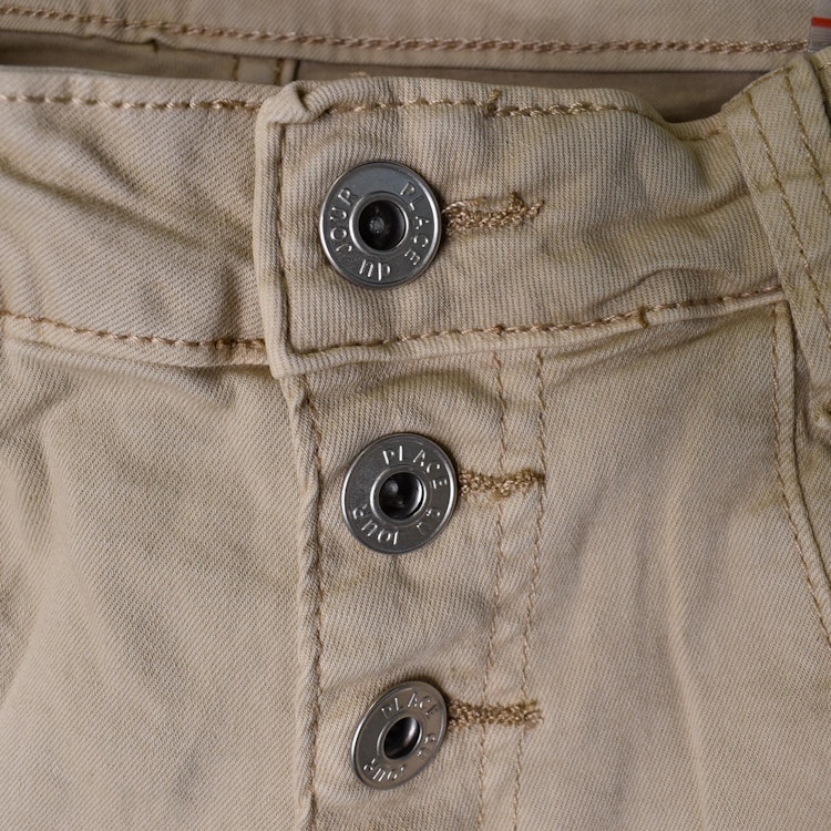 Jeans med knappar LJUS CAMEL - Place du Jour