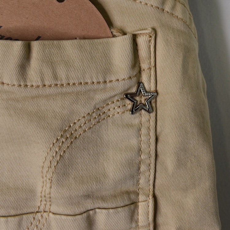 Jeans med knappar LJUS CAMEL - Place du Jour