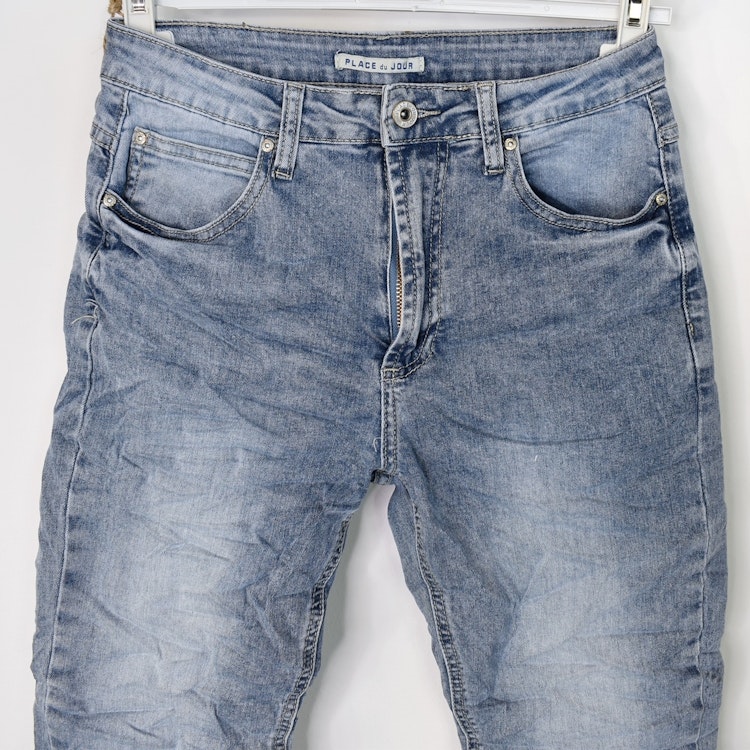 Korta Jeans med Fransar LJUS BLÅ - Place du Jour