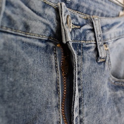 Korta Jeans med Fransar LJUS BLÅ - Place du Jour