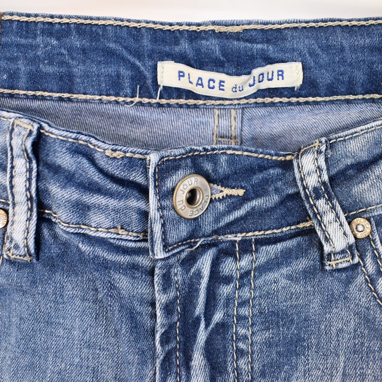Korta Jeans med Fransar BLÅ - Place du Jour