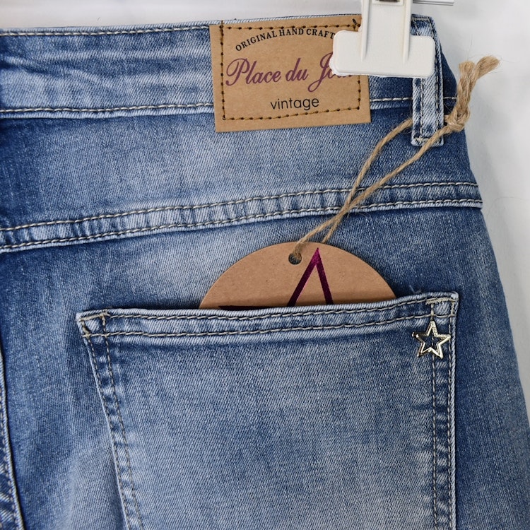 Korta Jeans med Fransar BLÅ - Place du Jour