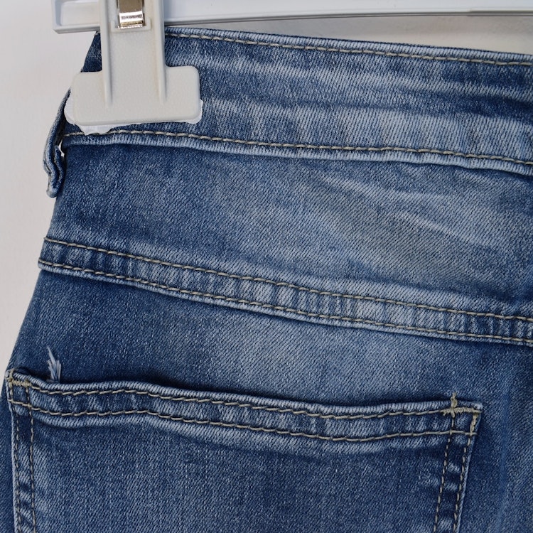 Korta Jeans med Fransar BLÅ - Place du Jour
