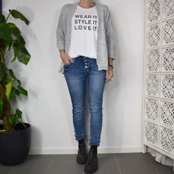 Jeans med dekorativa knappar BLÅ - Place du Jour