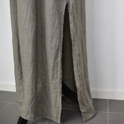 Lång linneklänning med fickor TAUPE
