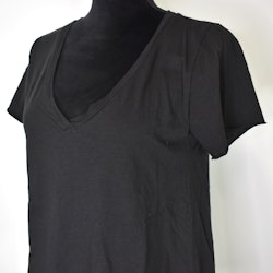T-shirt Tuva SVART - Mix By Heart