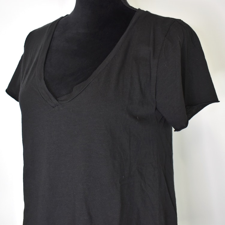 T-shirt Tuva SVART - Mix By Heart