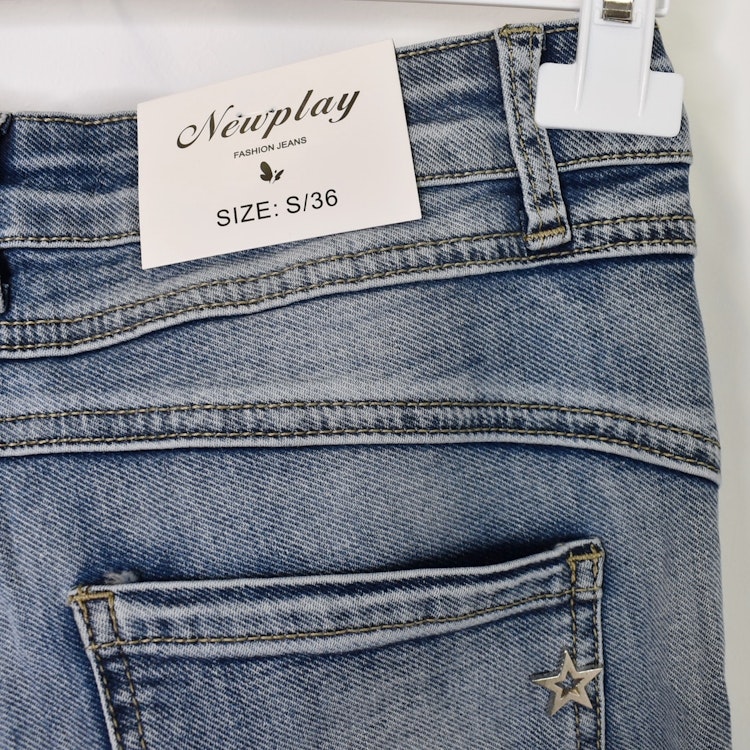 Jeans med knappar LJUS BLÅ - Newplay