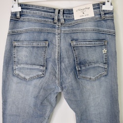 Jeans med knappar LJUS BLÅ - Newplay